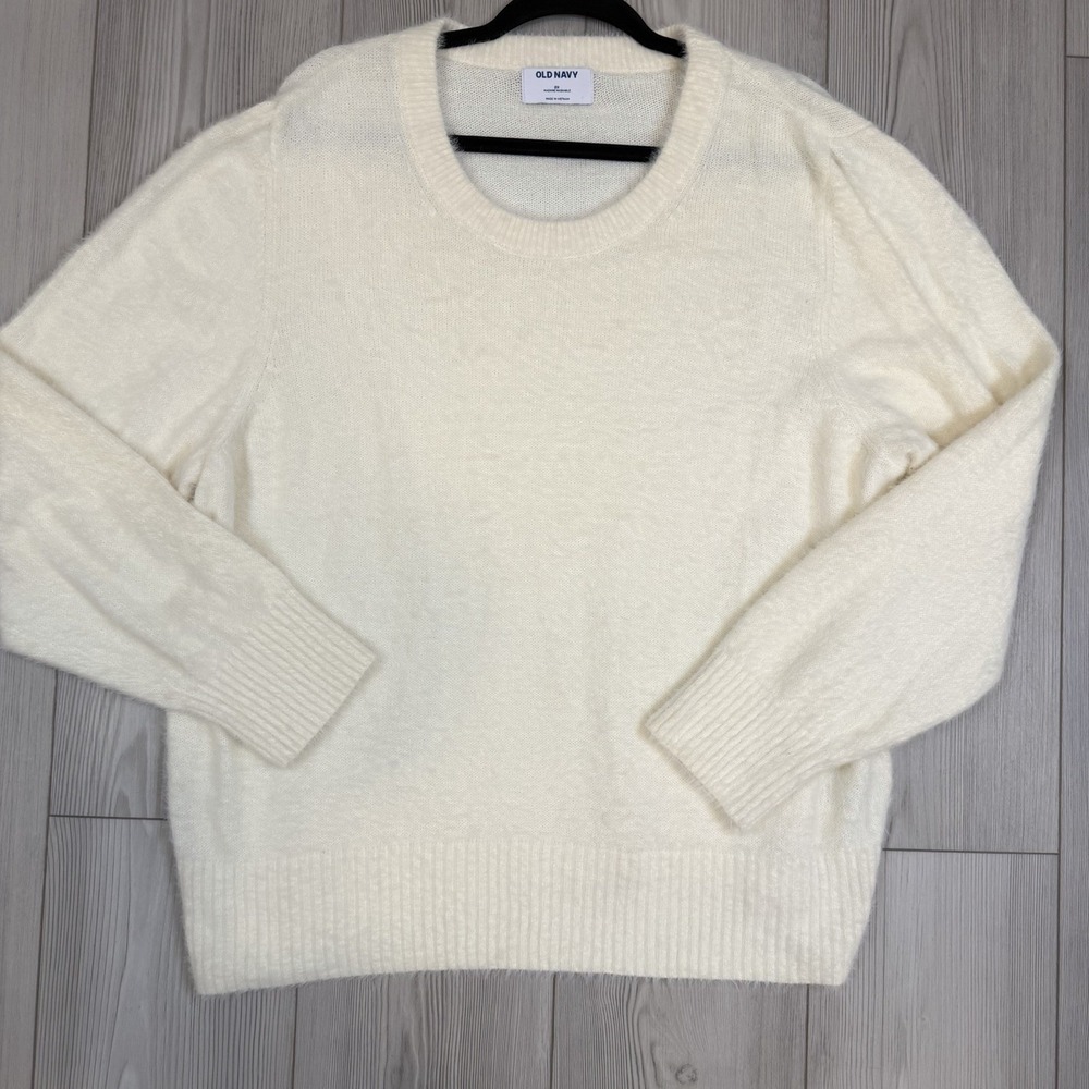 Old Navy 2X Cream Soft Eyelash Long Sleeve Pullover Sweater Women 728712 - Picture 3 of 8